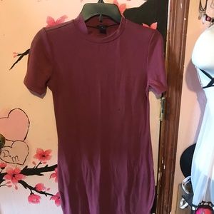 Red short sleeved dress